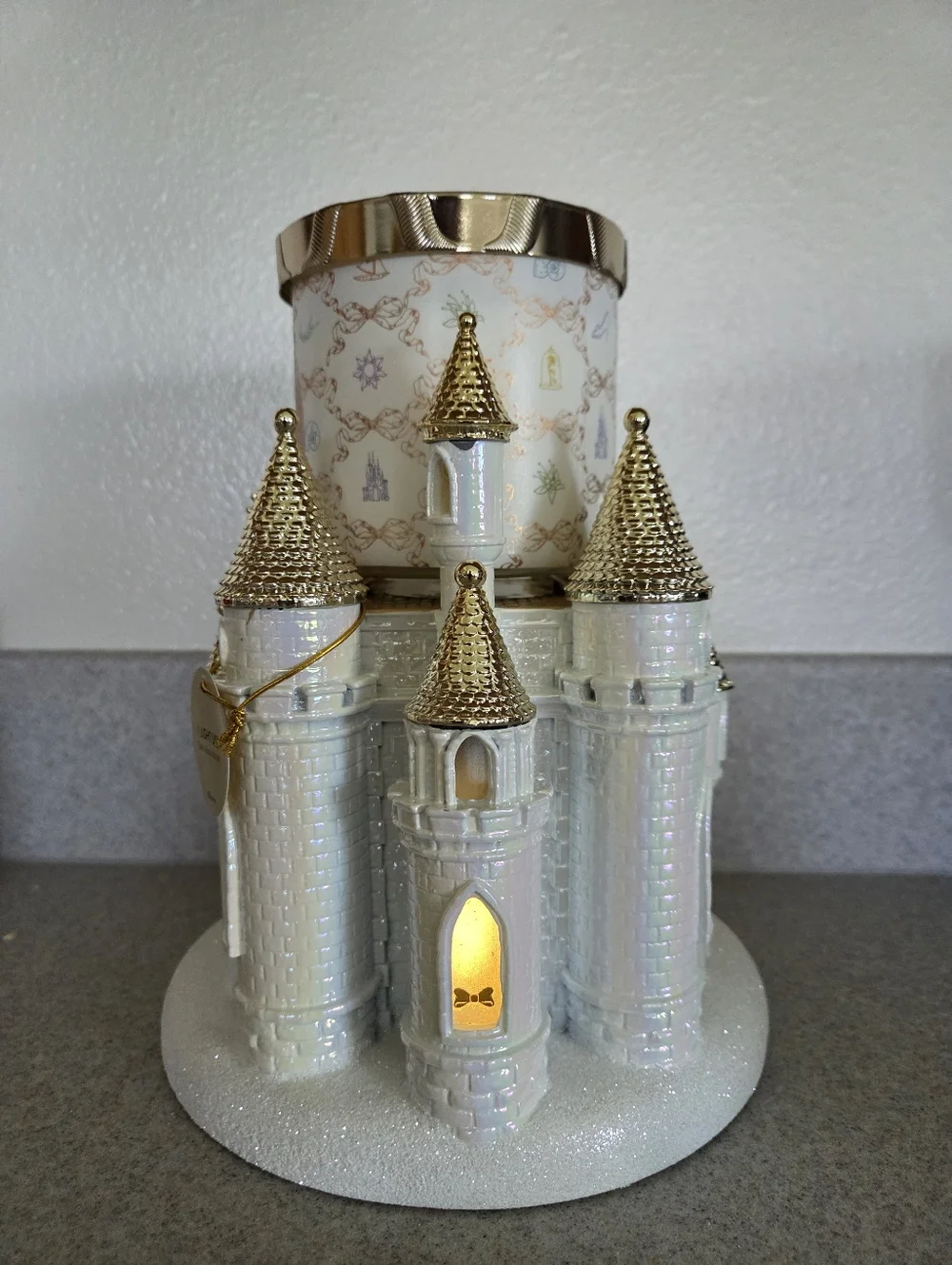 NEW Bath & Body Works DISNEY PRINCESS 2 COLLECTION Light-Up Castle 3-Wick Candle - Picture 6 of 16
